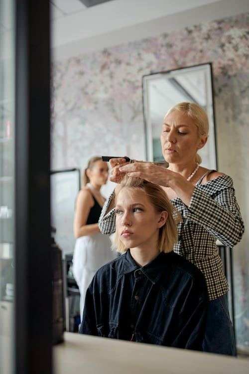 Guest Post Topics That Attract Wig Distributors and Salon Owners | 高端假发外贸社区 | gdjiafa.com