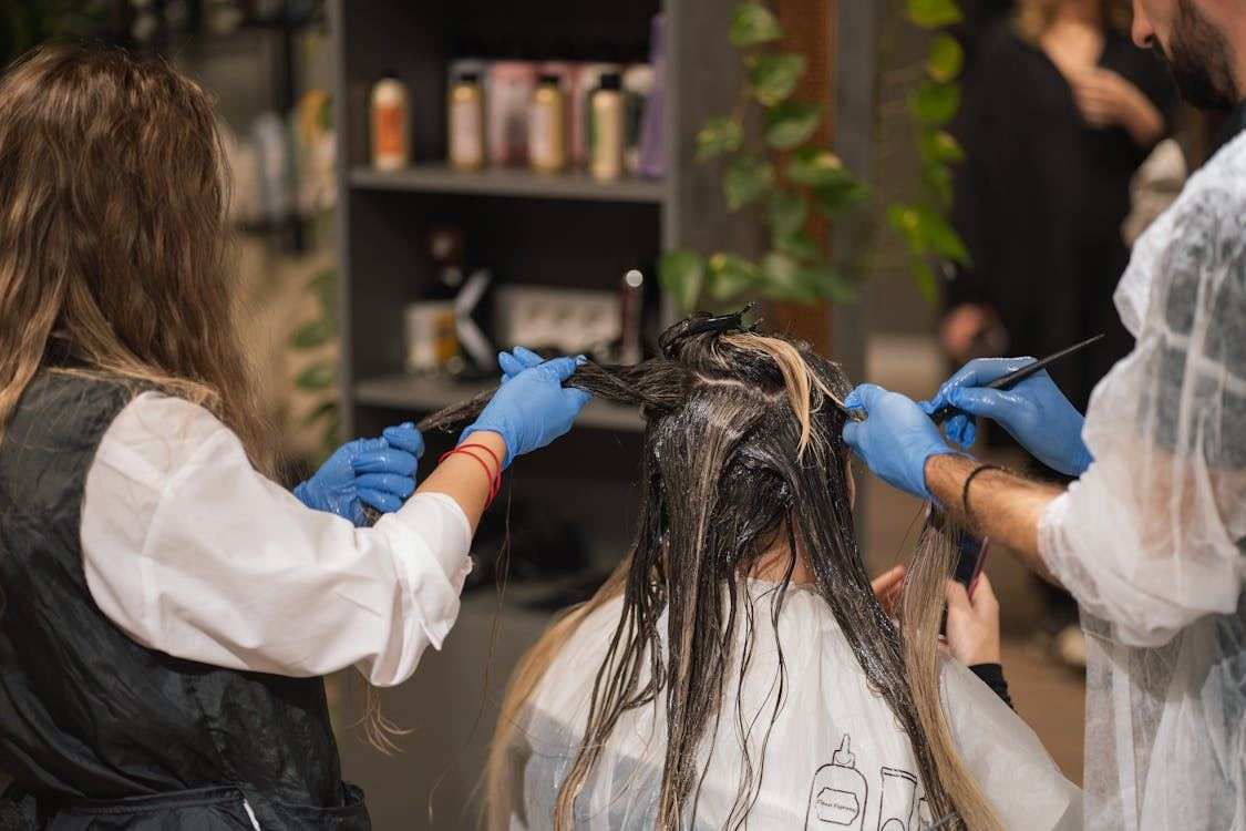 What International Buyers Expect in a Wig Sample Package | 高端假发外贸社区 | gdjiafa.com